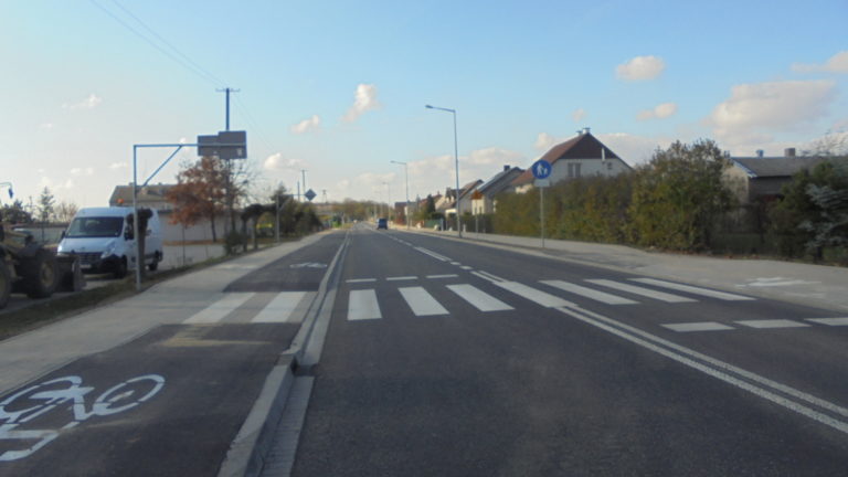 Ulica Poznańska w Babiaku po przebudowie