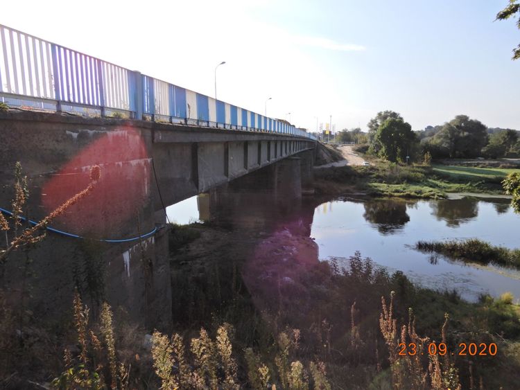 Rozbiórka starego mostu w Międzychodzie