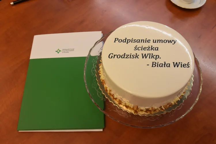 Oficjalne podpisanie umowy na rozbudowę pasa drogi wojew&oacute;dzkiej nr 308