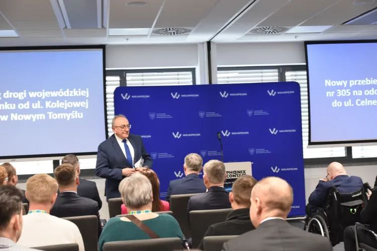 otwarcie nowego odcinka drogi wojew&oacute;dzkiej nr 305